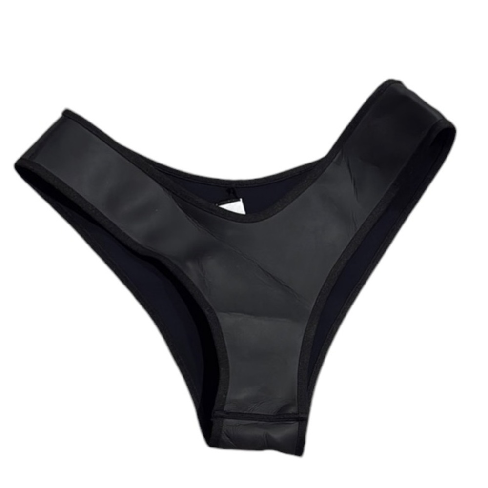 Dos Gardenias Black Bottom
